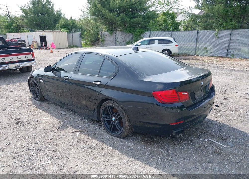 2011 BMW 550I VIN: WBAFU9C51BC784701