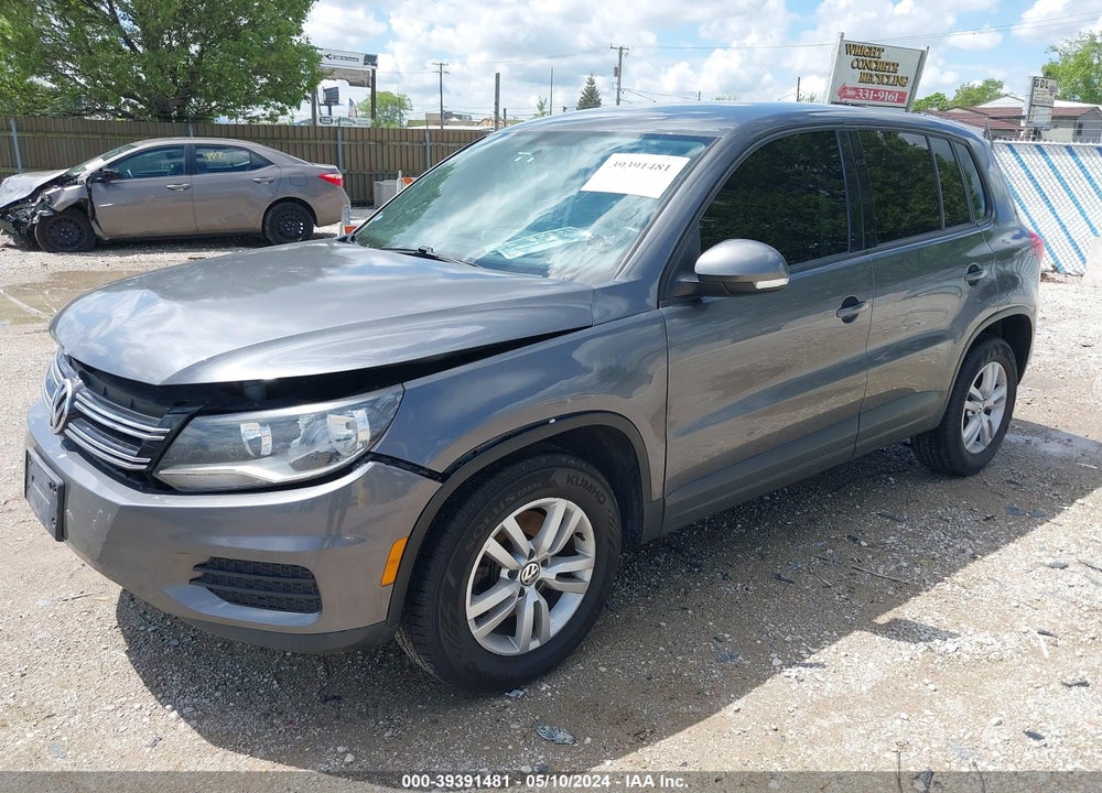 2013 VOLKSWAGEN TIGUAN S VIN: WVGBV3AX0DW621888
