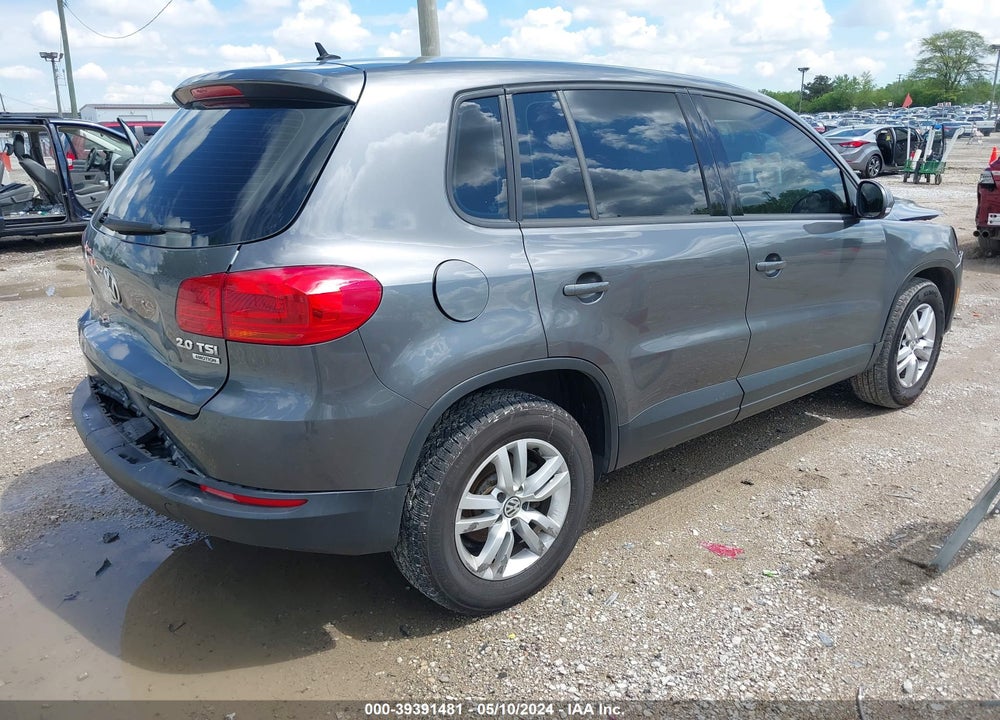 2013 VOLKSWAGEN TIGUAN S VIN: WVGBV3AX0DW621888