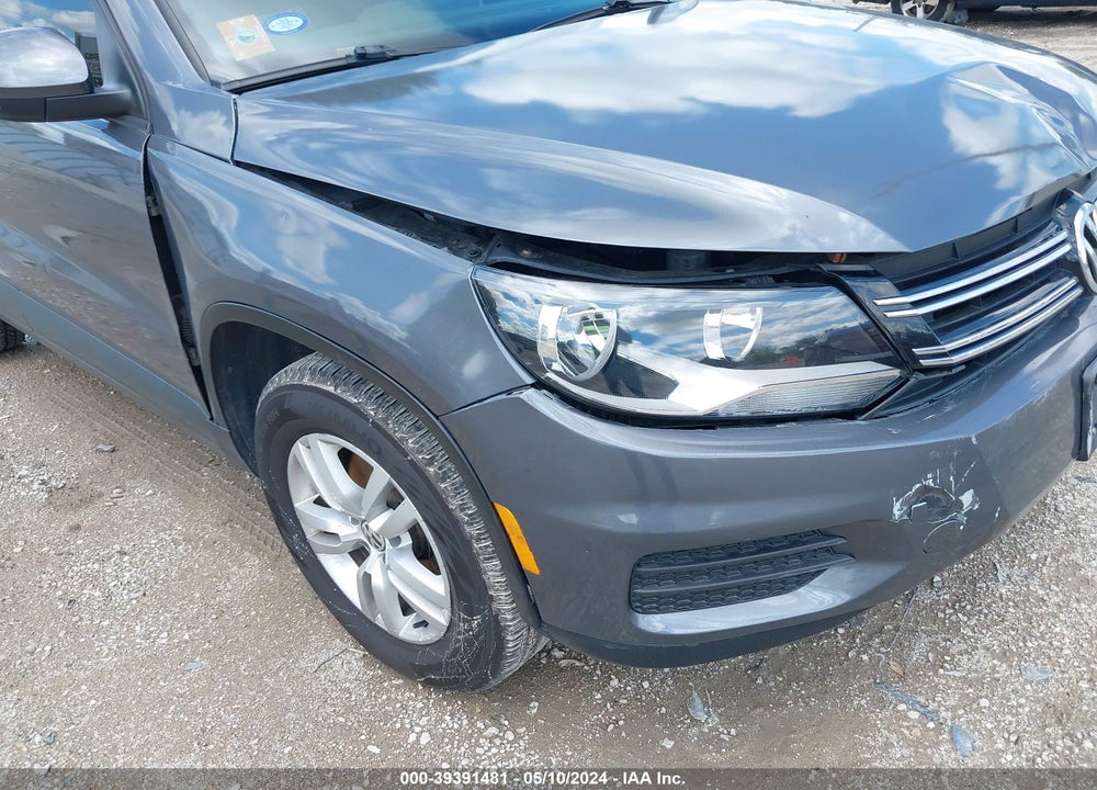 2013 VOLKSWAGEN TIGUAN S VIN: WVGBV3AX0DW621888