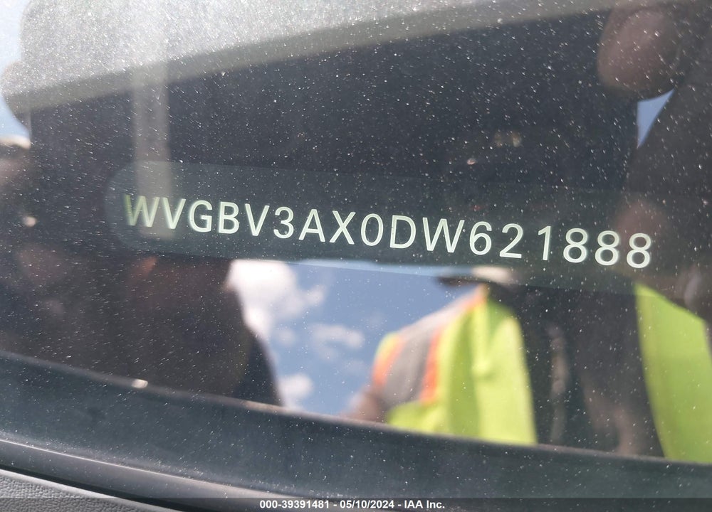 2013 VOLKSWAGEN TIGUAN S VIN: WVGBV3AX0DW621888