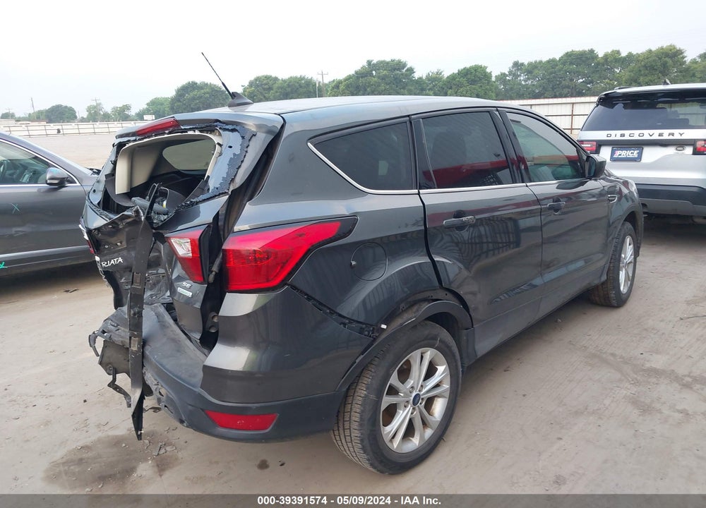 2019 FORD ESCAPE SE VIN: 1FMCU0GD1KUA56093