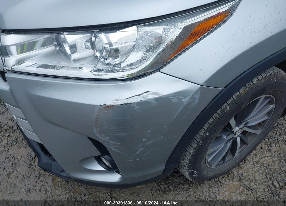 2017 TOYOTA HIGHLANDER XLE VIN: 5TDJZRFH6HS433214