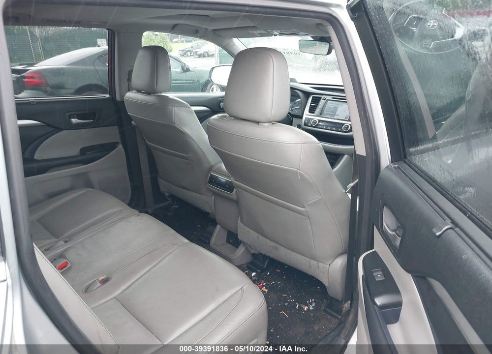 2017 TOYOTA HIGHLANDER XLE VIN: 5TDJZRFH6HS433214