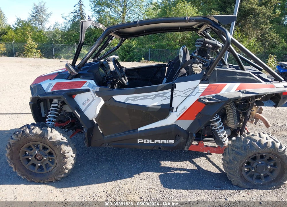 2019 POLARIS RZR XP TURBO EPS VIN: 3NSVDE926KF588467