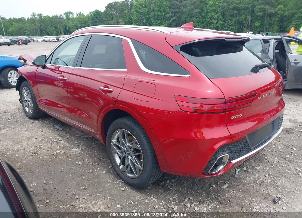 2022 GENESIS GV70 2.5T AWD VIN: KMUMADTB8NU075139