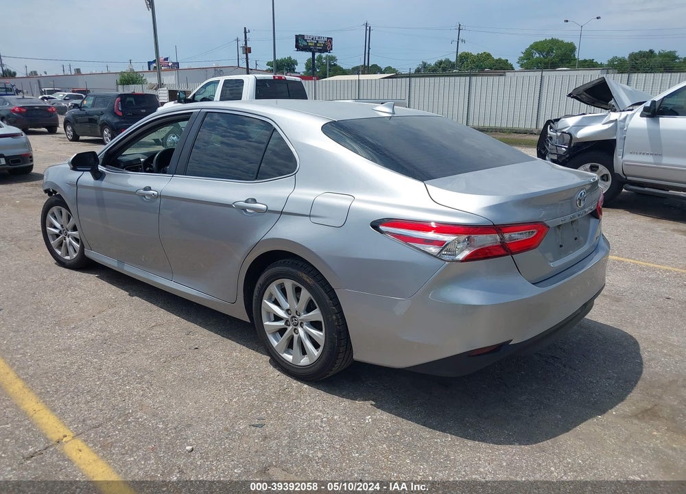 2019 TOYOTA CAMRY LE VIN: 4T1B11HK7KU775744