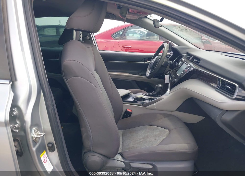 2019 TOYOTA CAMRY LE VIN: 4T1B11HK7KU775744