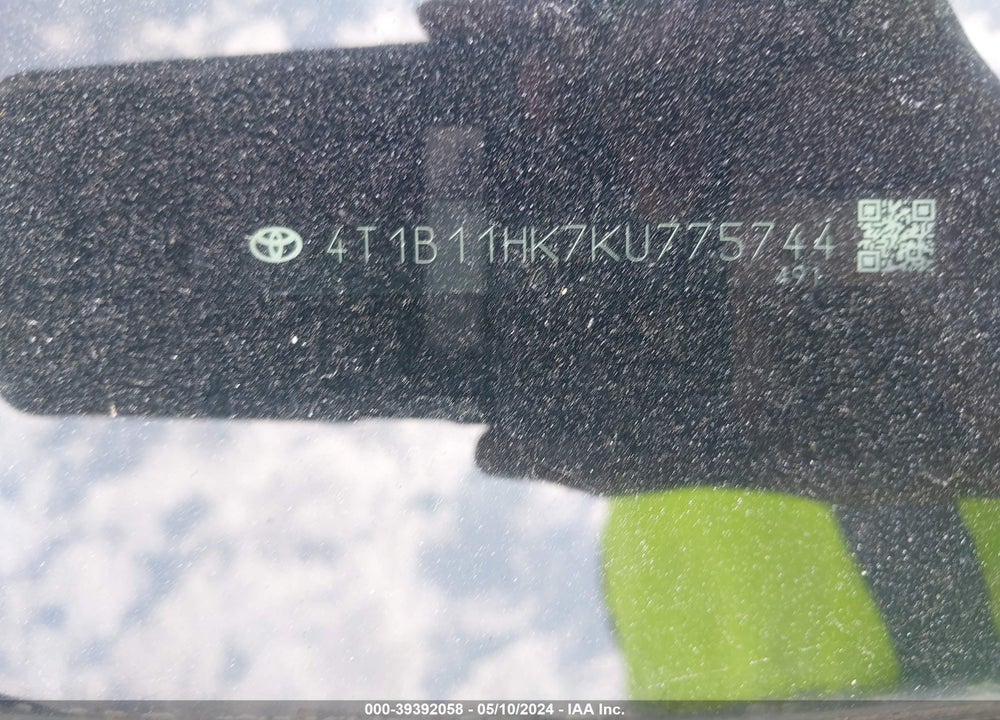 2019 TOYOTA CAMRY LE VIN: 4T1B11HK7KU775744