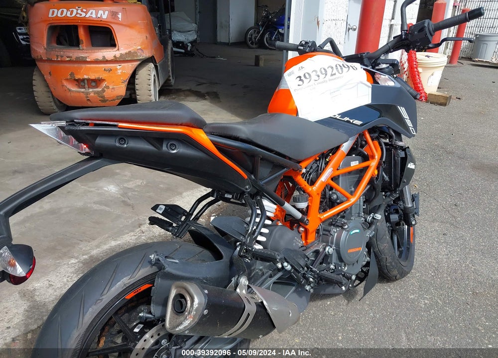 2023 KTM 390 DUKE VIN: MD2JPJ405PN202064