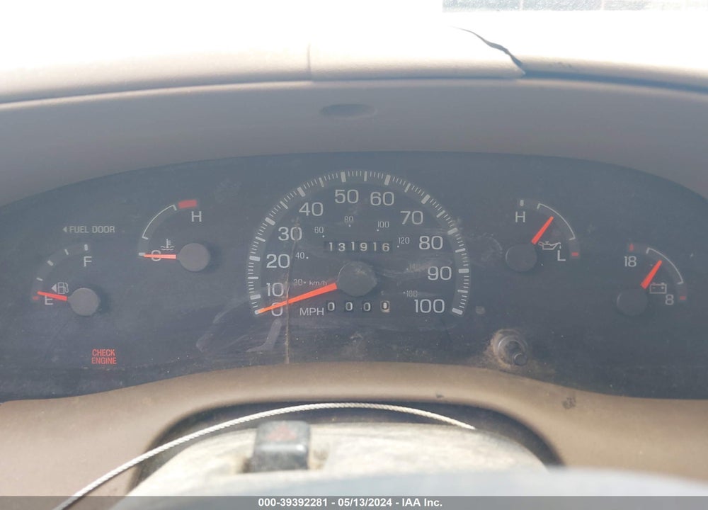 1998 FORD F-150 STANDARD/XL/XLT VIN: 1FTZF1728WKA88604