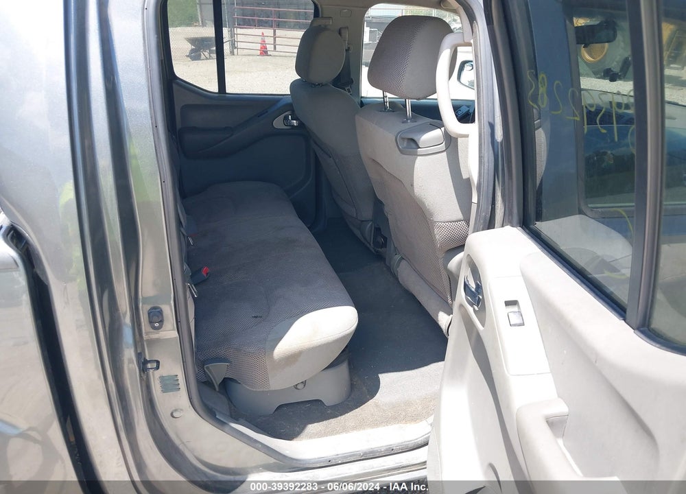 2007 NISSAN FRONTIER SE VIN: 1N6AD07U07C440484