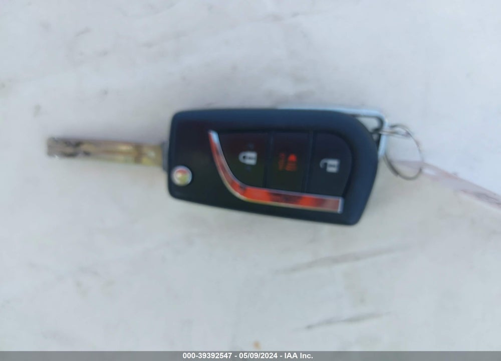 2018 TOYOTA C-HR XLE VIN: NMTKHMBX1JR055167