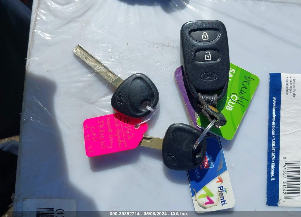 2015 HYUNDAI ACCENT VIN: KMHCT4AE7FU927502