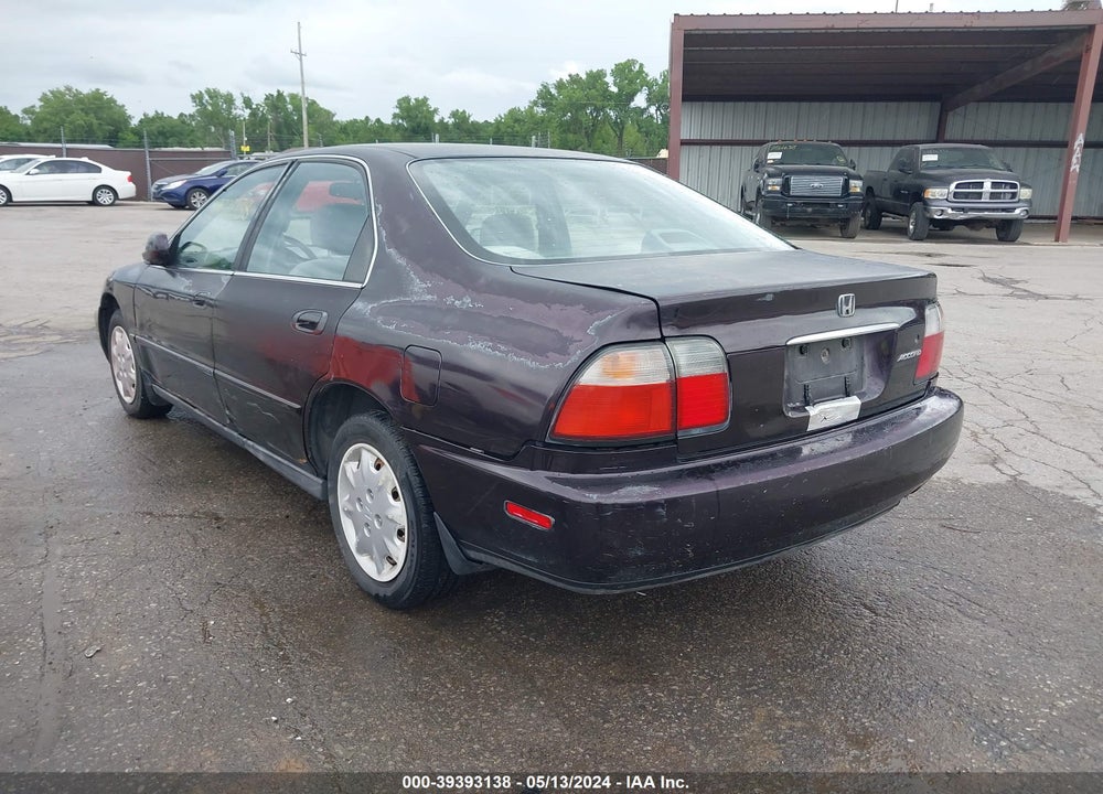 1997 HONDA ACCORD SE VIN: 1HGCD5600VA059106