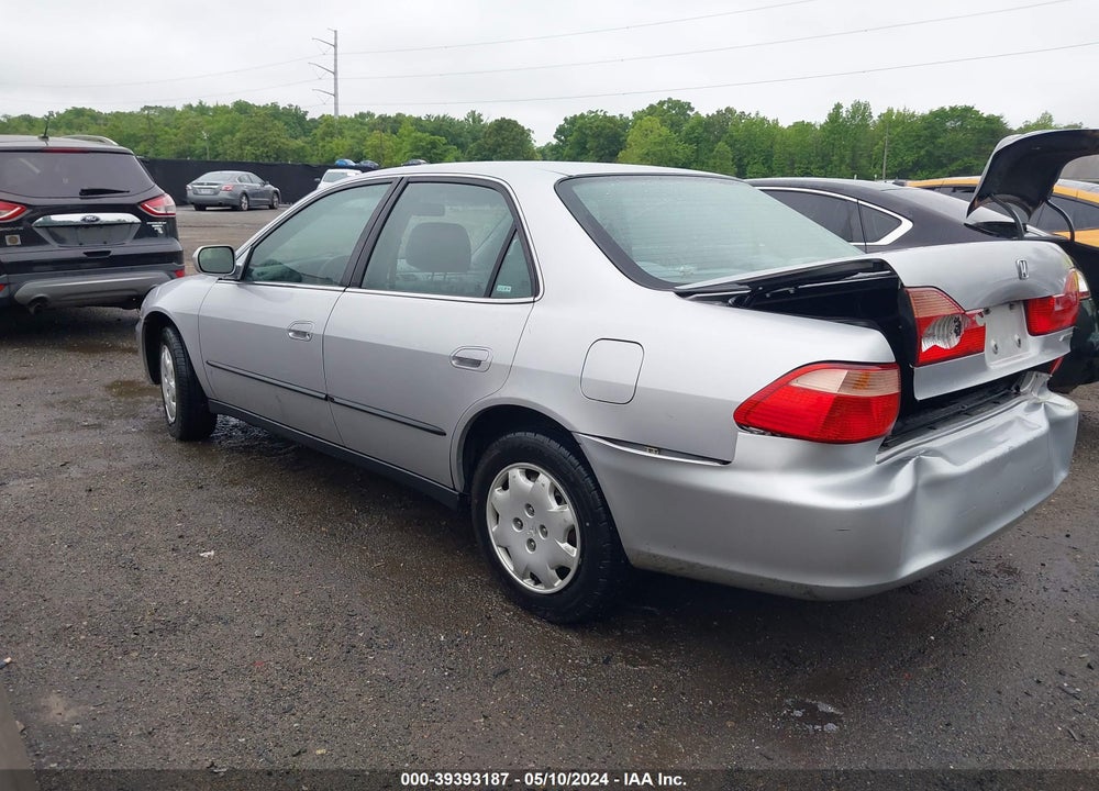 1999 HONDA ACCORD LX VIN: 1HGCG6652XA071026