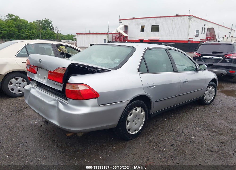 1999 HONDA ACCORD LX VIN: 1HGCG6652XA071026