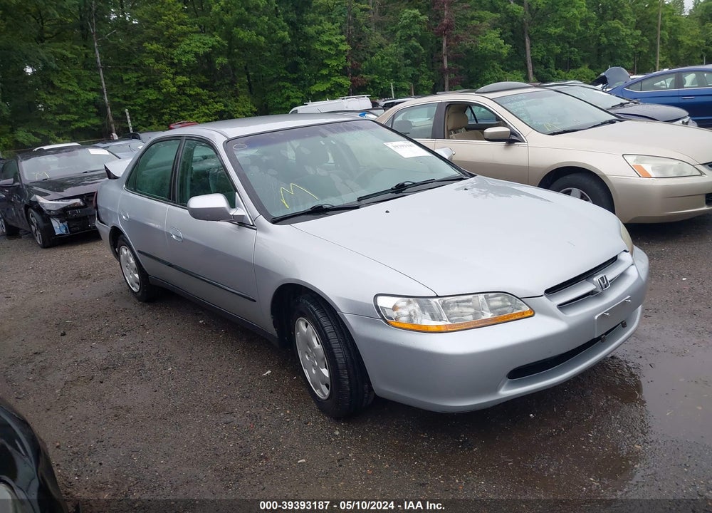 1999 HONDA ACCORD LX VIN: 1HGCG6652XA071026