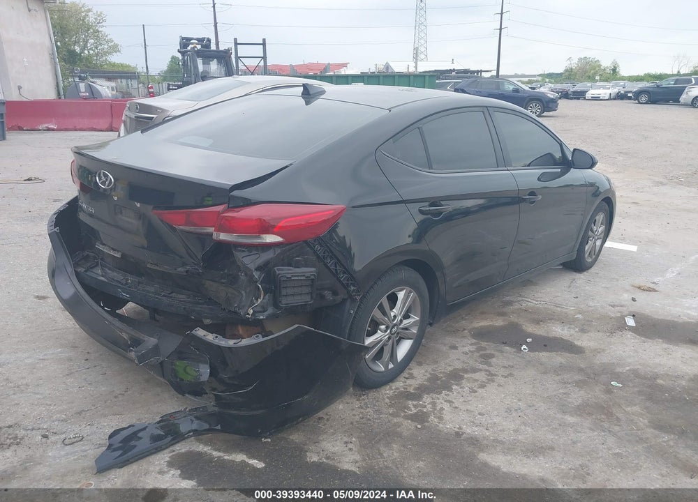 2017 HYUNDAI ELANTRA SE VIN: KMHD84LFXHU170075