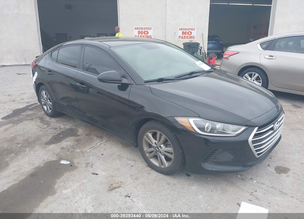 2017 HYUNDAI ELANTRA SE VIN: KMHD84LFXHU170075
