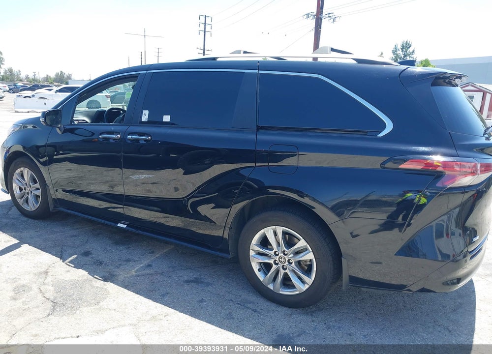 2023 TOYOTA SIENNA LIMITED VIN: 5TDZSKFC1PS082567