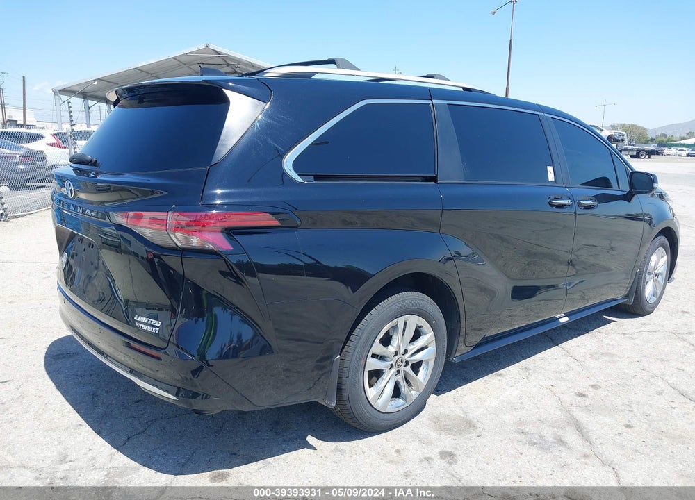 2023 TOYOTA SIENNA LIMITED VIN: 5TDZSKFC1PS082567