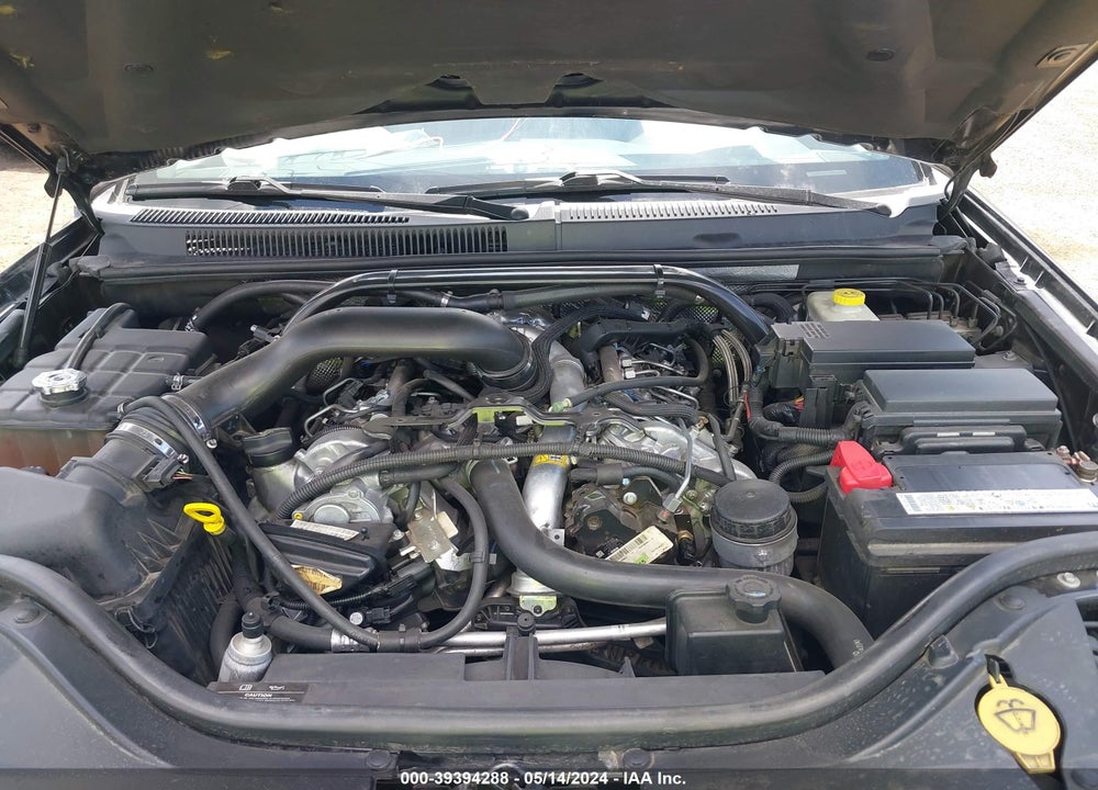 2008 JEEP GRAND CHEROKEE VIN: 1J8HR48MX8C200653