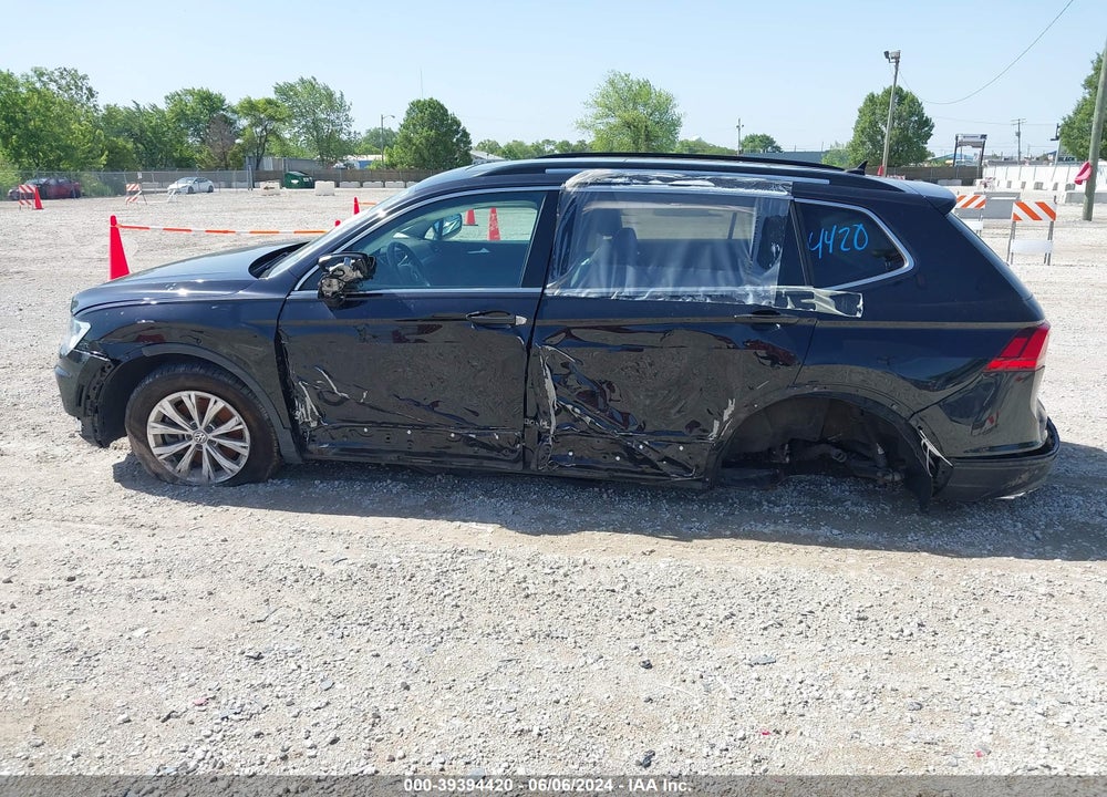 2019 VOLKSWAGEN TIGUAN VIN: 3VV2B7AX8KM018917