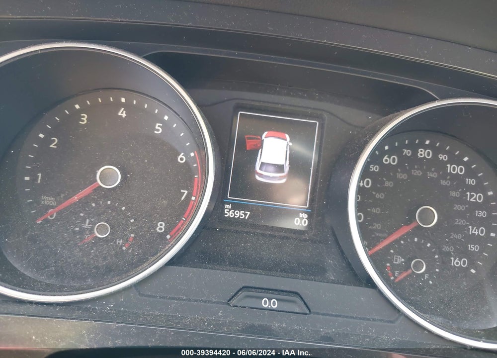 2019 VOLKSWAGEN TIGUAN VIN: 3VV2B7AX8KM018917