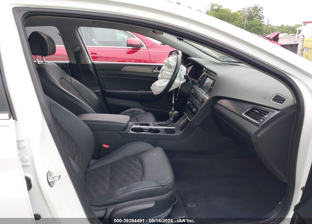 2017 HYUNDAI SONATA SPORT VIN: 5NPE34AFXHH483793