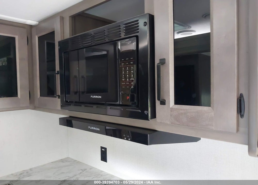 2024 GRAND DESIGN TRANSCEND VIN: 573TT3129R8828352
