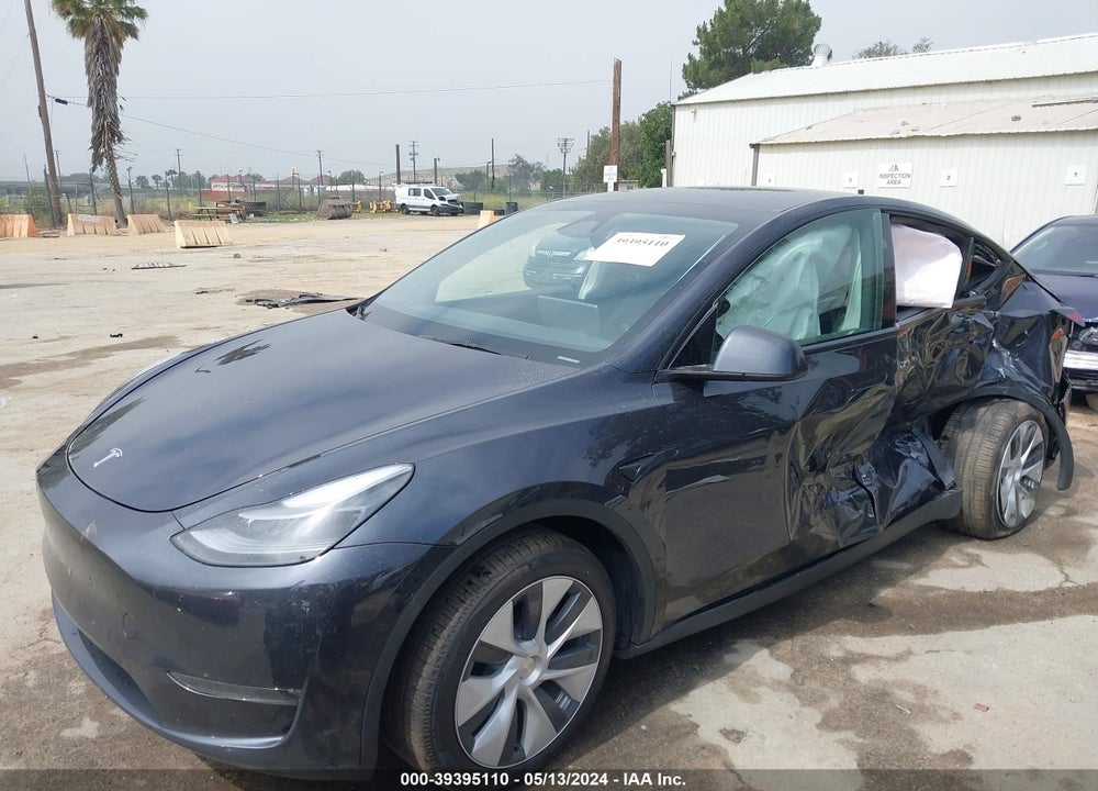 2024 TESLA MODEL Y LONG RANGE DUAL MOTOR ALL-WHEEL DRIVE VIN: 7SAYGDEE2RA248114