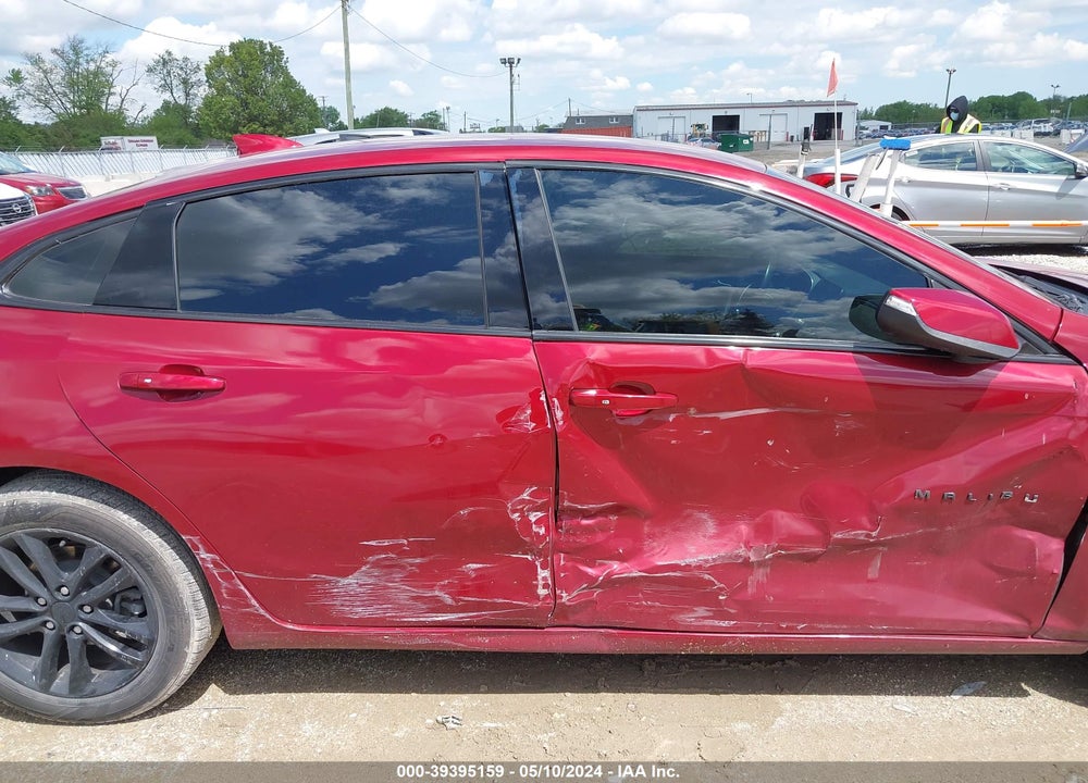 2018 CHEVROLET MALIBU LT VIN: 1G1ZD5ST3JF132998