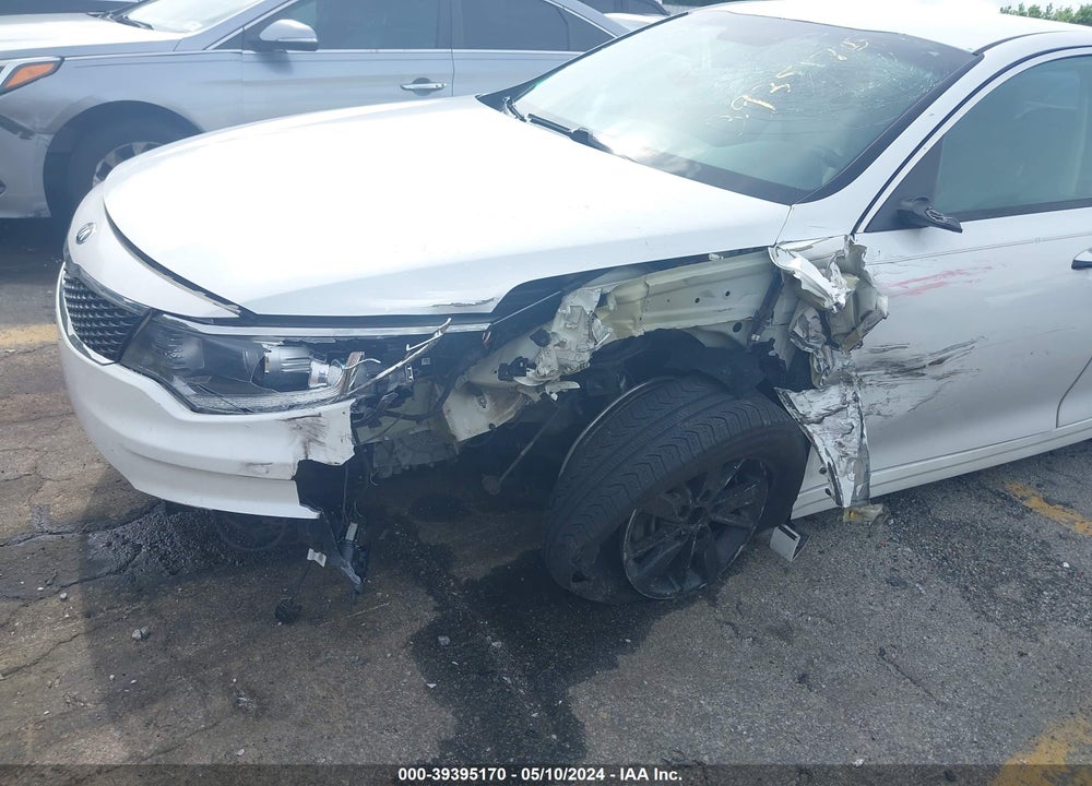 2016 KIA OPTIMA LX VIN: KNAGT4L35G5100916