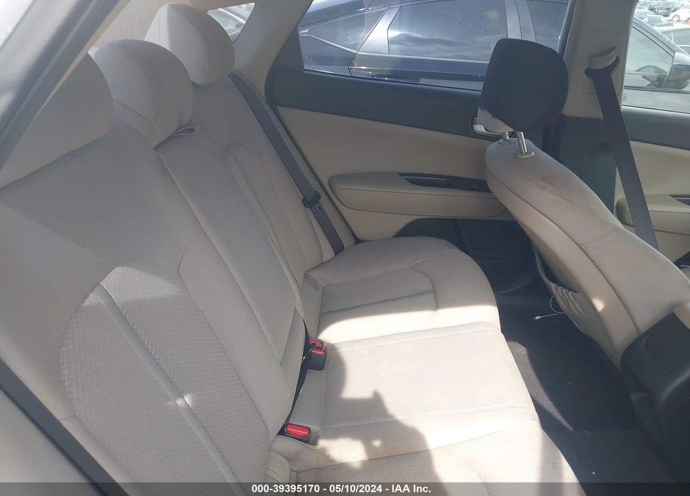 2016 KIA OPTIMA LX VIN: KNAGT4L35G5100916