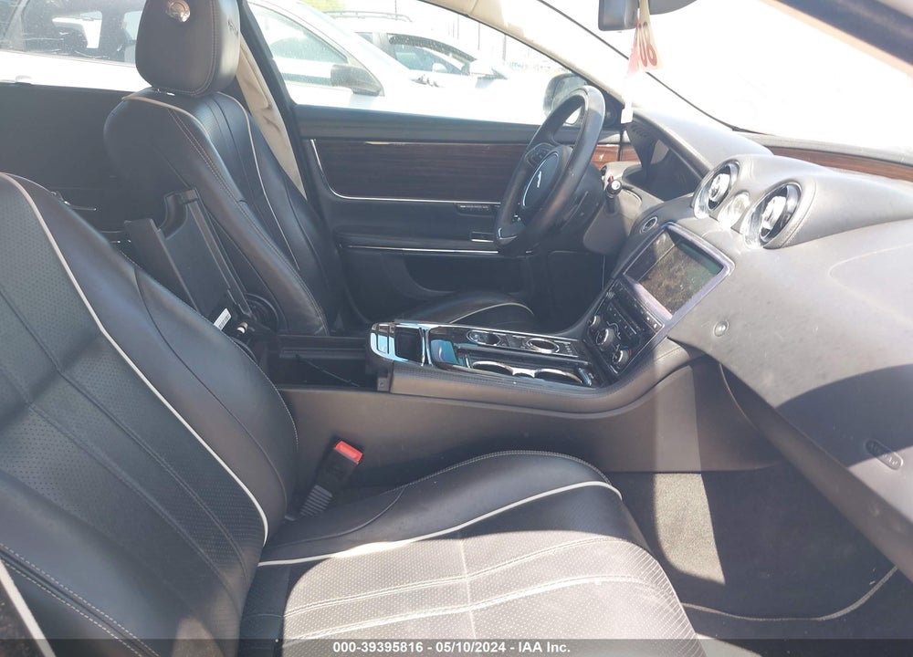 2013 JAGUAR XJ XJL PORTFOLIO VIN: SAJWA2G15DLV56733