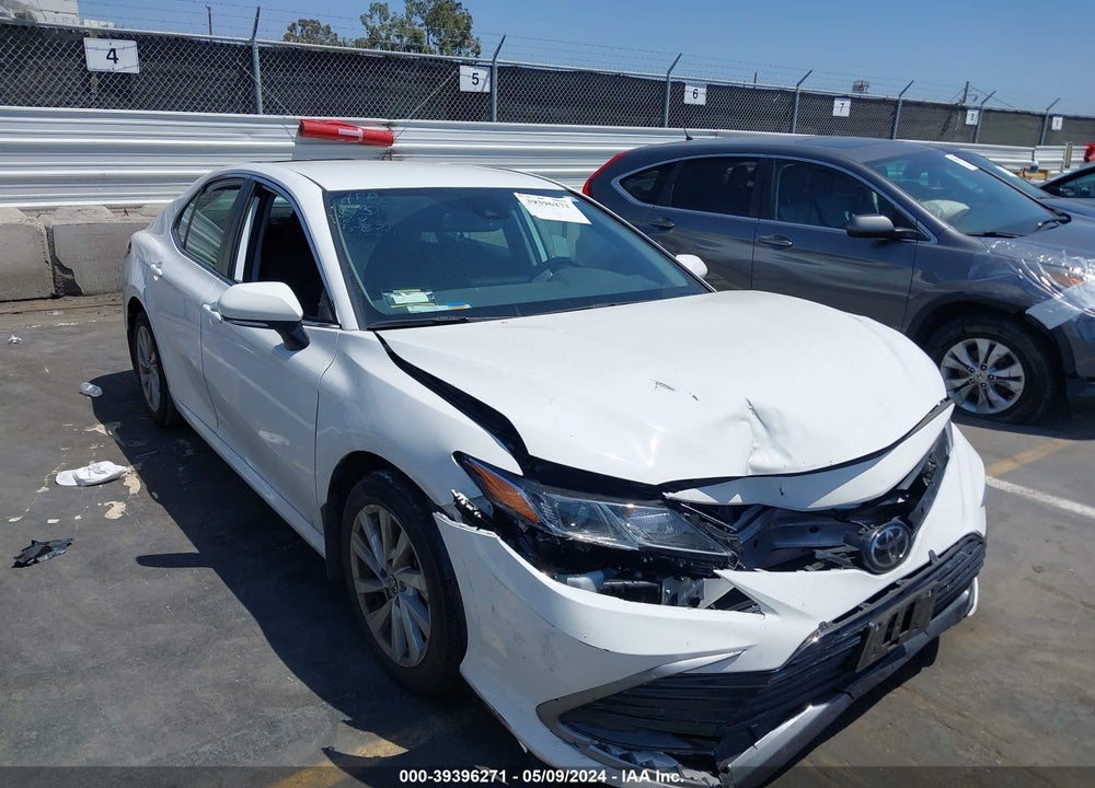 2022 TOYOTA CAMRY LE VIN: 4T1R11AK3NU708071