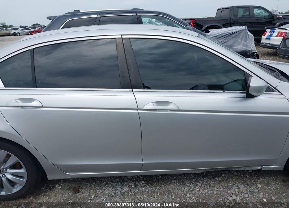2011 HONDA ACCORD 2.4 SE VIN: 1HGCP2F67BA039442