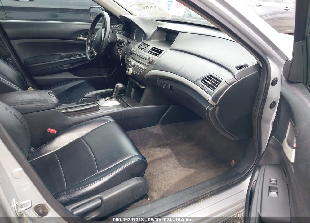 2011 HONDA ACCORD 2.4 SE VIN: 1HGCP2F67BA039442