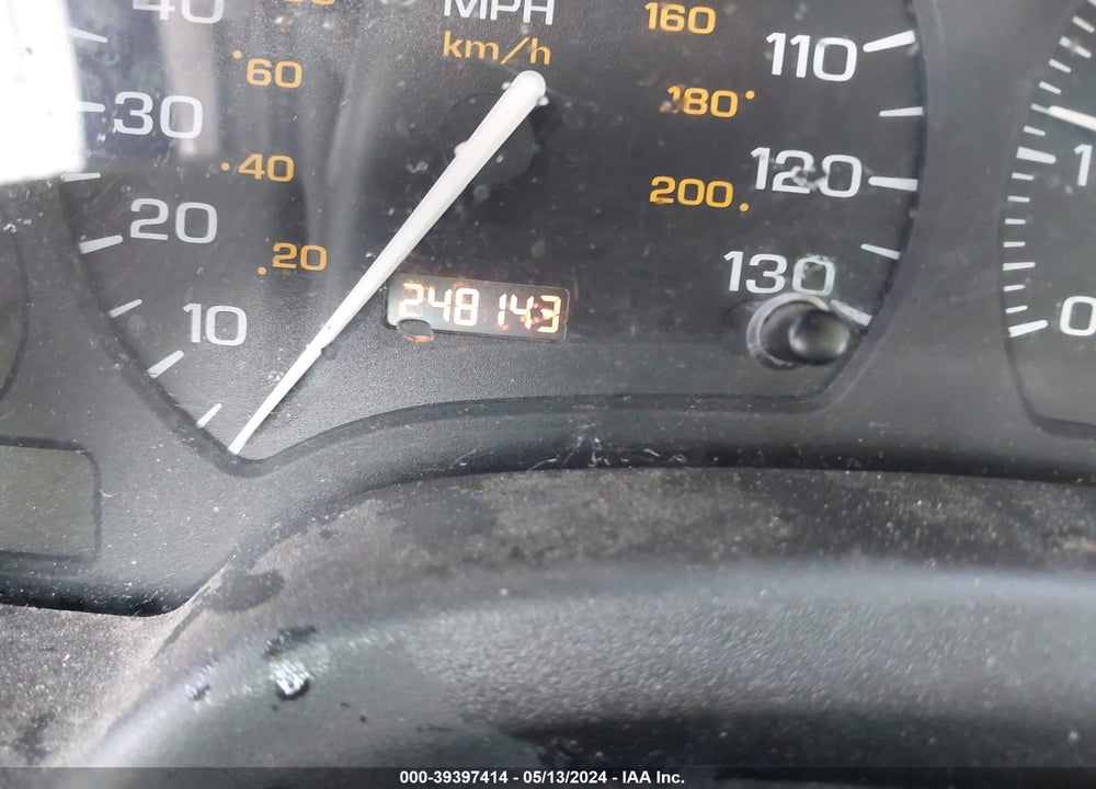 2000 SATURN SW2 VIN: 1G8ZJ827XYZ111086