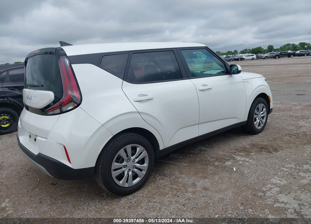 2023 KIA SOUL LX VIN: KNDJ23AU0P7871368