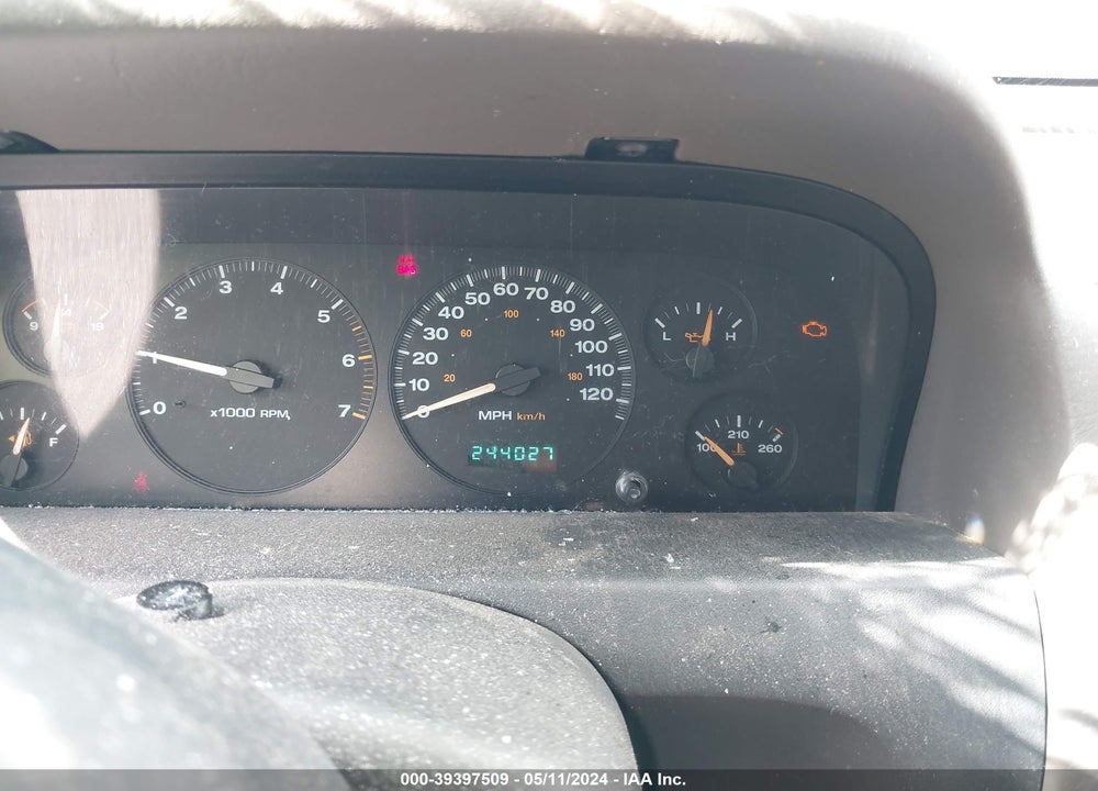 2002 JEEP GRAND CHEROKEE LAREDO VIN: 1J4GW48S12C315315