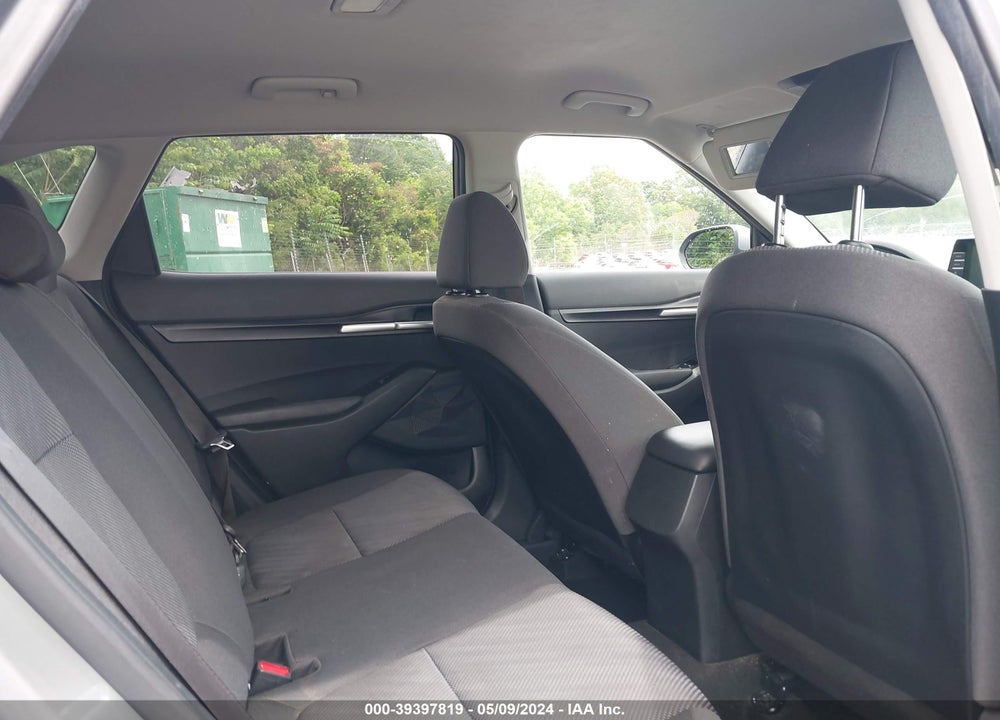 2021 KIA SELTOS LX VIN: KNDEPCAA0M7080990