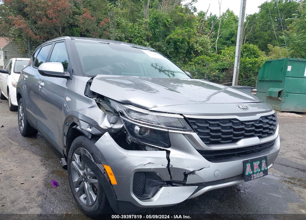2021 KIA SELTOS LX VIN: KNDEPCAA0M7080990