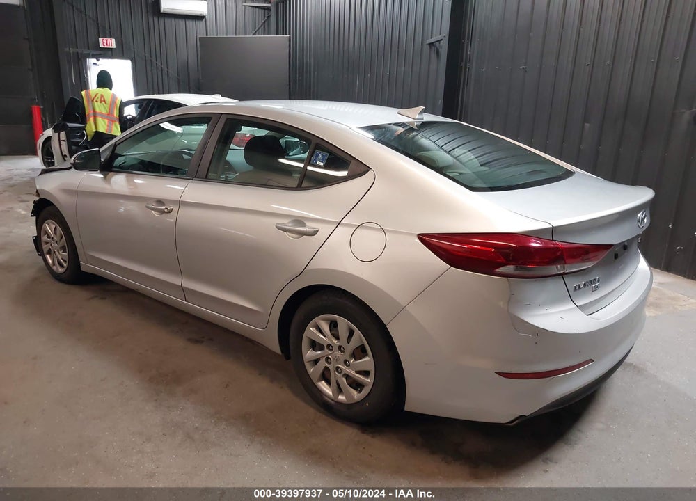 2017 HYUNDAI ELANTRA SE VIN: KMHD74LF9HU422255