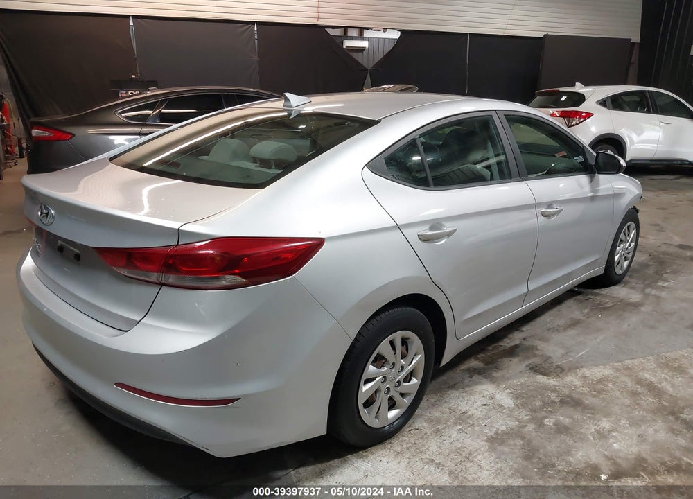 2017 HYUNDAI ELANTRA SE VIN: KMHD74LF9HU422255