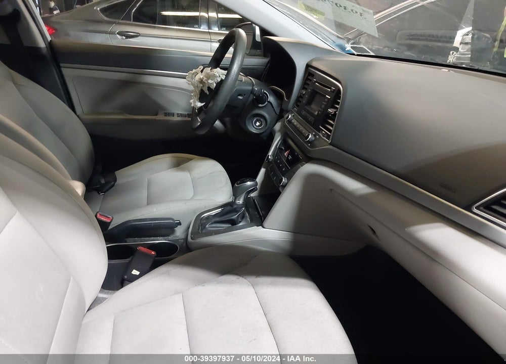 2017 HYUNDAI ELANTRA SE VIN: KMHD74LF9HU422255