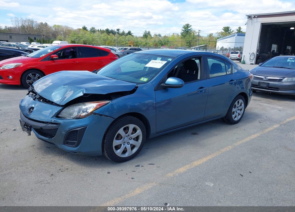 2011 MAZDA 3 VIN: JM1BL1UG5B1377787