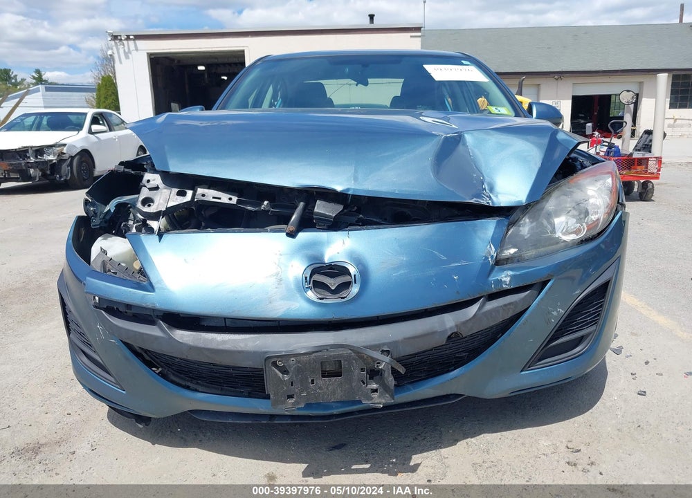 2011 MAZDA 3 VIN: JM1BL1UG5B1377787