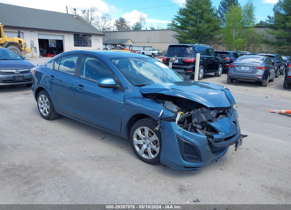2011 MAZDA 3 VIN: JM1BL1UG5B1377787